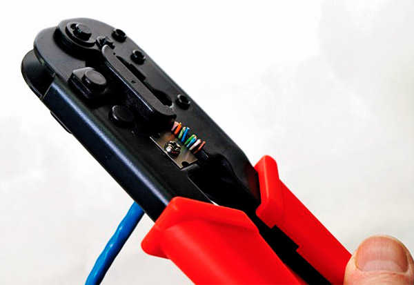 Как обжать кабель интернет