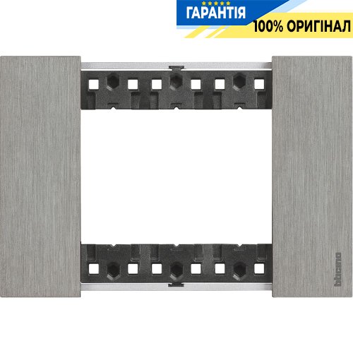 Декоративна рамка Bticino Living Now (3 модулі), колір сталь KA4803ZG